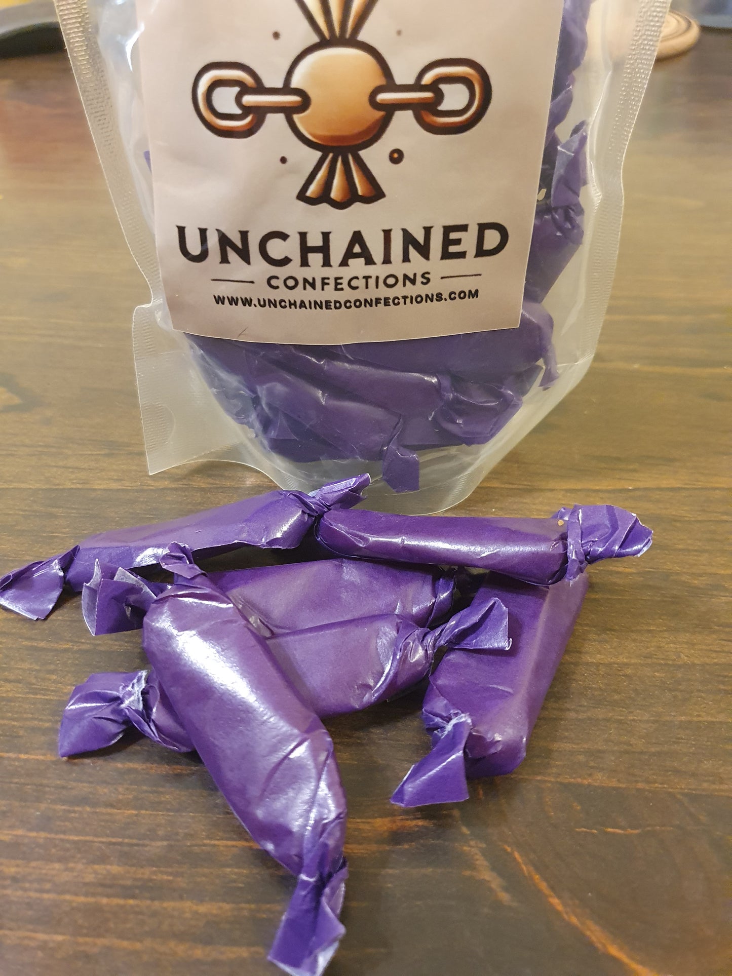 Almond Caramel 1/2lb